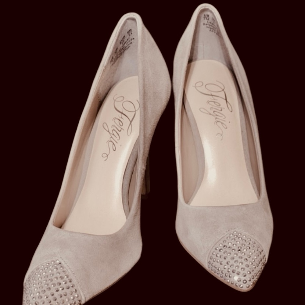 Brand New Fergie Affection Suede Rhinestones Light Khaki |Grayish Pumps
